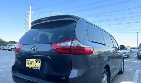 صورة 2 لـ 2015 Toyota SIENNA