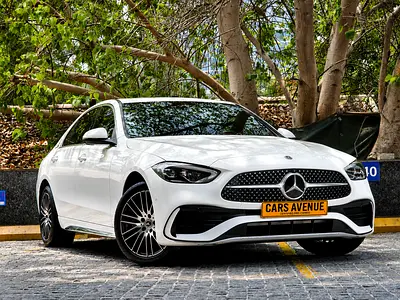2025 Mercedes-BENZ C-CLASS photo 2