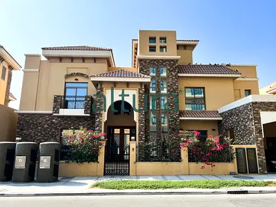 5BR+M | Pool & Beach Access | Available Today