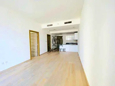 Modern 1 BR| Pool View|Ready to Move