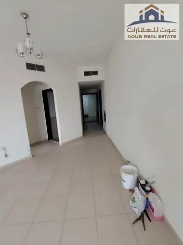 Comfortable Living in Al Butina! A well-maintained 1-bedroom apartment featuring a cozy layout, 2 bathrooms, and a spacious living hall. Conveniently
