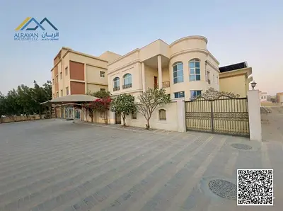 فرصة سكنية مميزة  للايجار  منطقة الروضة 1  فيلا  للايجار    –2  طوابق  _منطقه حيويه بمناظر طبيعية ساحره   إطلالة رائعة على علي فيو مفتوح علي مناظر طبي