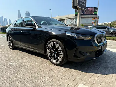 BMW 530i - 5 Years Warranty - 5 Years Free Service - Free insurance - Window tint