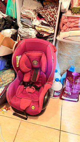 Used pink convertible baby car seat - good condition