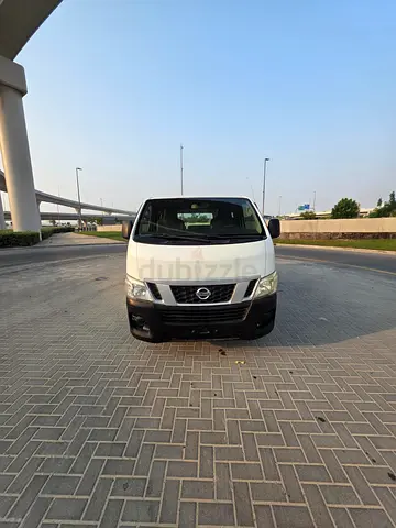 NISSAN URVAN. 2015 MODEL. GCC.GOOD CONDITIONS.