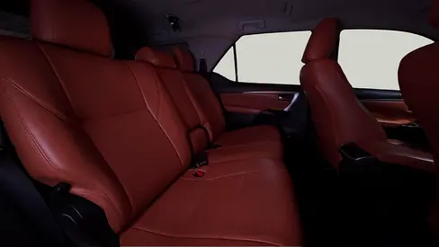 2023 Toyota FORTUNER 照片 10