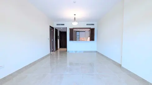 SEA VIEW |•| LUXURY BUILDING |•| NEAR METRO |•| ALL AMENITIES