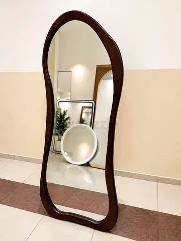 Free-standing Full-Length Curved Wooden Frame Mirror - Dark Brown