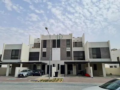 Original Price | Vacant on transfer | corner unit