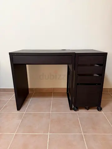 Desk and side drawers