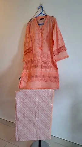 Bin saeed luxury lawn suit. Preloved.