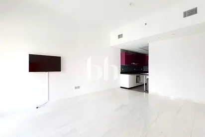 Available from October | Marina View | Unfurnished