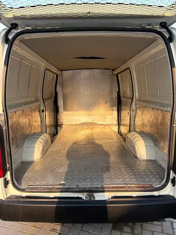2013 Toyota HIACE — фото 15