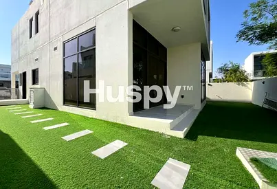 Standalone Villa | Pool Backing | Single Row