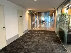 PRIME LOCATION | CLOSE TO METRO | VACANT