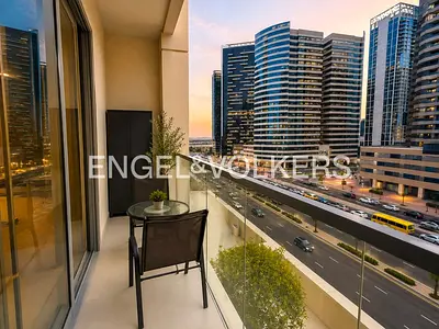 Luxury Living | Spacious | Bright | Vacant