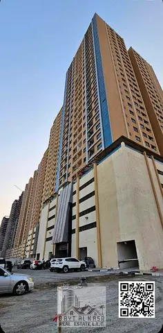 2 BEDROOM BIG SIZE Apartment Available for Rent in Paradise Lake Towers B9
