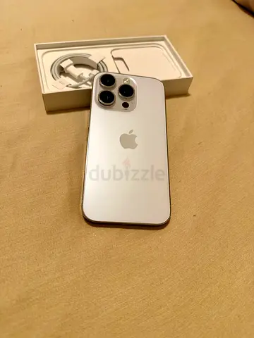 iPhone 14 Pro 128GB Silver, Not a single scratch, in mint condition with original Apple case and box