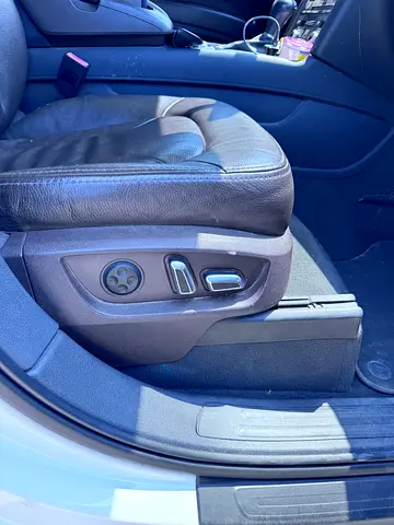 صورة 5 لـ 2010 AUDI Q7