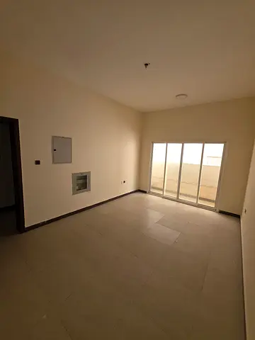 اكبر مساحه غرفه وصاله بالجرف 3و2حمام وبلكونه