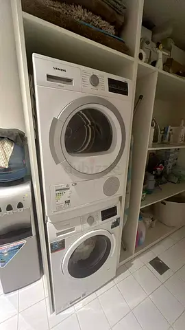 Siemens IQ 500 Series Washer Dryer Set
