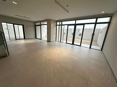 Upgraded 4BR + Maid | Single Row | Unfurnished