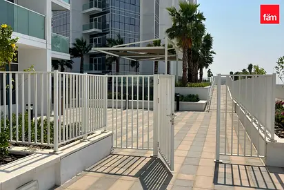 High Floor | Golf View | Negotiable | Vacant