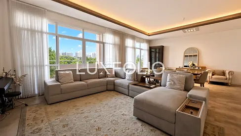 Exclusive | Lake View | Available November