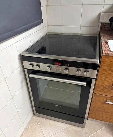 Siemens Ha744530m 60x60 Cm 4 Zones Cooking Stainless Steel Ceramic Cooking Range, Silver