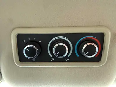2020 Chevrolet EXPRESS — фото 15