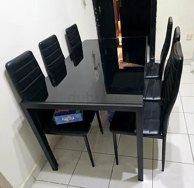 6 Seater Dining table for urgent sale