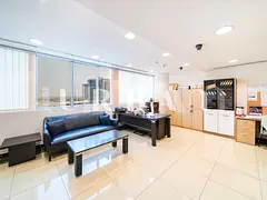FULLY FURNISHED OFFICE | 4 PARKINGS