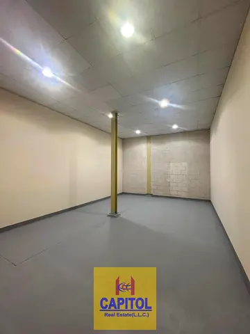 SECURE AND RELIABLE WAREHOUSE UNIT FOR HASSLE-FREE STORAGE SOLUTIONS IN AL QUOZ 4