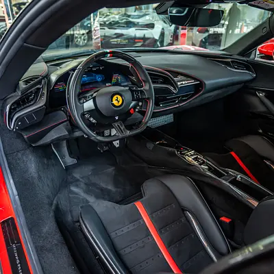 2021 Ferrari SF90 STRADALE — фото 11
