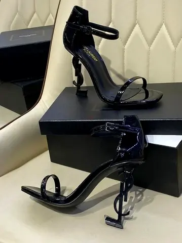 YsL heels 👠