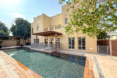 Best of Meadows | Luxury | Fully Furnished