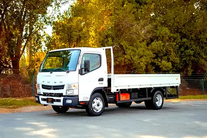 Mitsubishi Canter Cargo Body | Diesel | GCC Specs | Ref#M05105