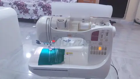 SEWING MACHINE