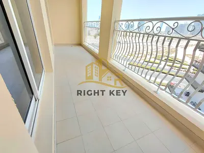 BRIGHT AND SPACIOUS/ WELL MAINTAINED APT/ 65K ONLY