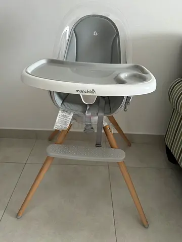 Baby dining chair