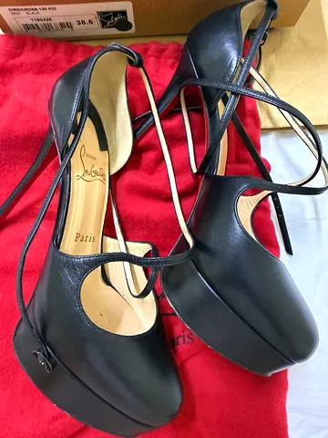 Christian Louboutin Dirdicross 130 Kid Black Leather Platform Heels – Size 38.5