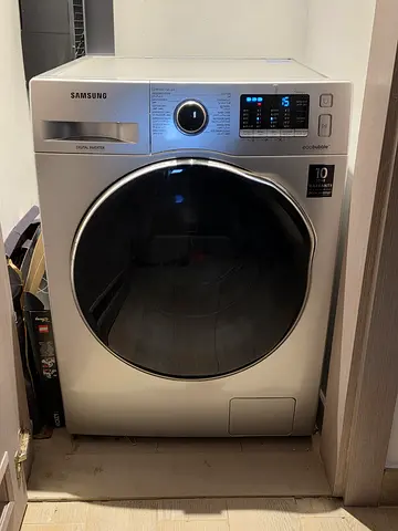Samsung 2in1 Combo Washer&Dryer 8/6KG With Great Condition Same As Like New