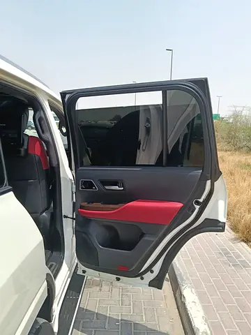 2022 Toyota LAND CRUISER photo 20