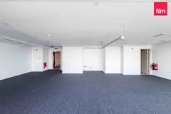 Spacious Fitted | Open Layout | Community Expert