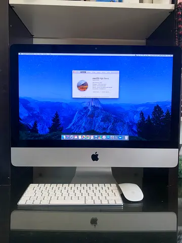Apple iMac 21.5-inch Early 2017 with Wireless Keyboard and Mouse