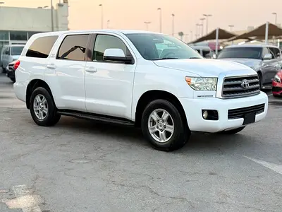 2012 Toyota SEQUOIA — фото 3