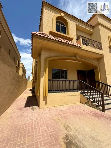 للايجار فيلا سكني تجاري 5 غرف ماستر بموقع مميز بالروضه 1 عجمان