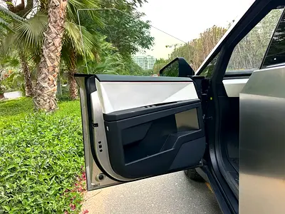2024 Tesla CYBERTRUCK 照片 14