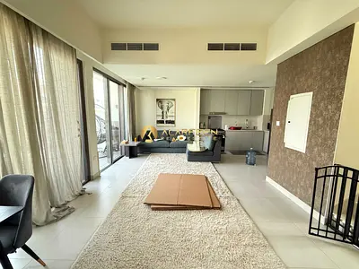 3BR+Maid Villa | Bright and Spacious | Community View