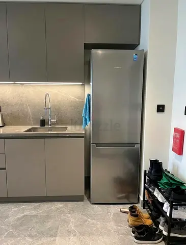 Siemens KG36NNL30M Bottom-Freezer Refrigerator – 329L Capacity | Spacious & Practical
